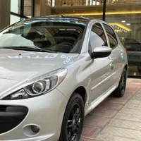 اجاره خودرو 207 تیتانیوم/کرایه ماشین/رنت اتومبیل