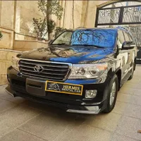 اجاره خودرو تویوتا لندکروز ۲۰۱۳